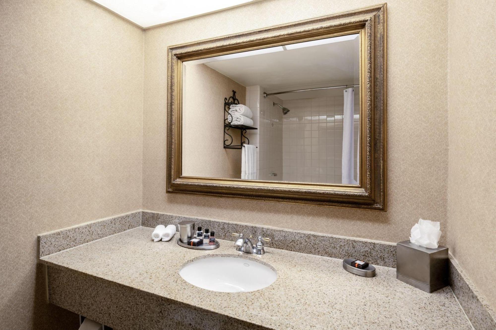 Austin Southpark Hotel Екстериор снимка